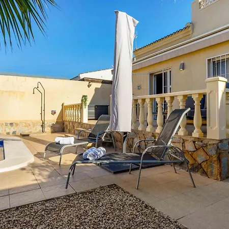 Charming House With Private Pool In Urb Saint Louis Chalet