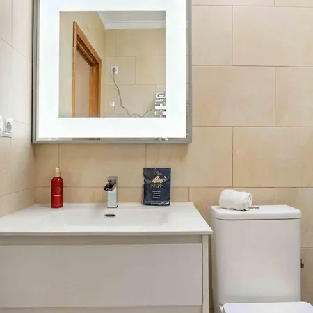 House With Private Pool Dağ evi *