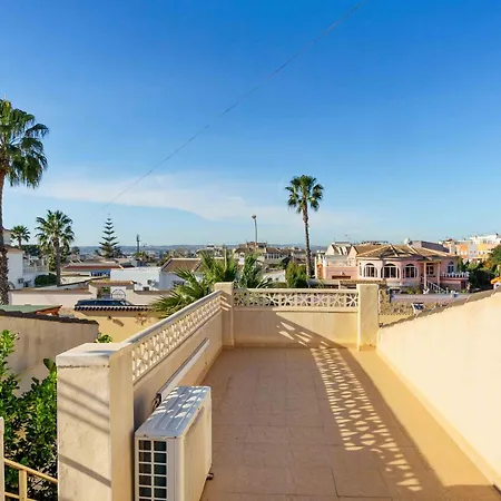 Charming House With Private Pool In Urb Saint Louis *