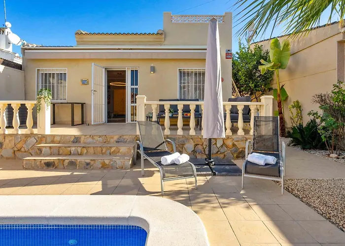 House With Private Pool Chalet